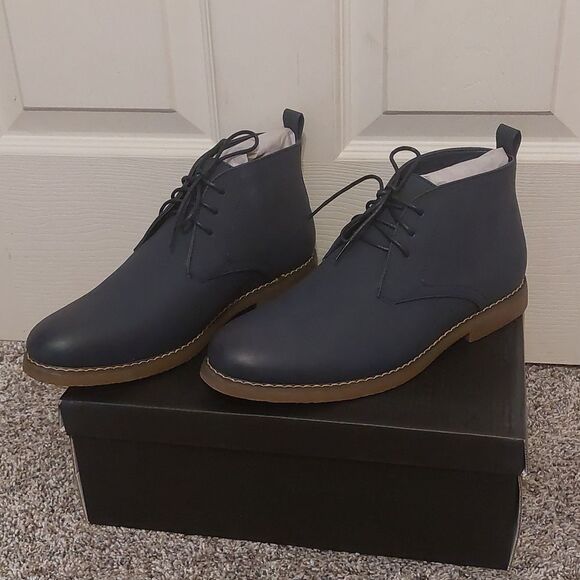 Toecap Navy Satin Sheen Lace Up Chukka Boots Non Slip Rubber Sole Size 9 NIB - Picture 3 of 6